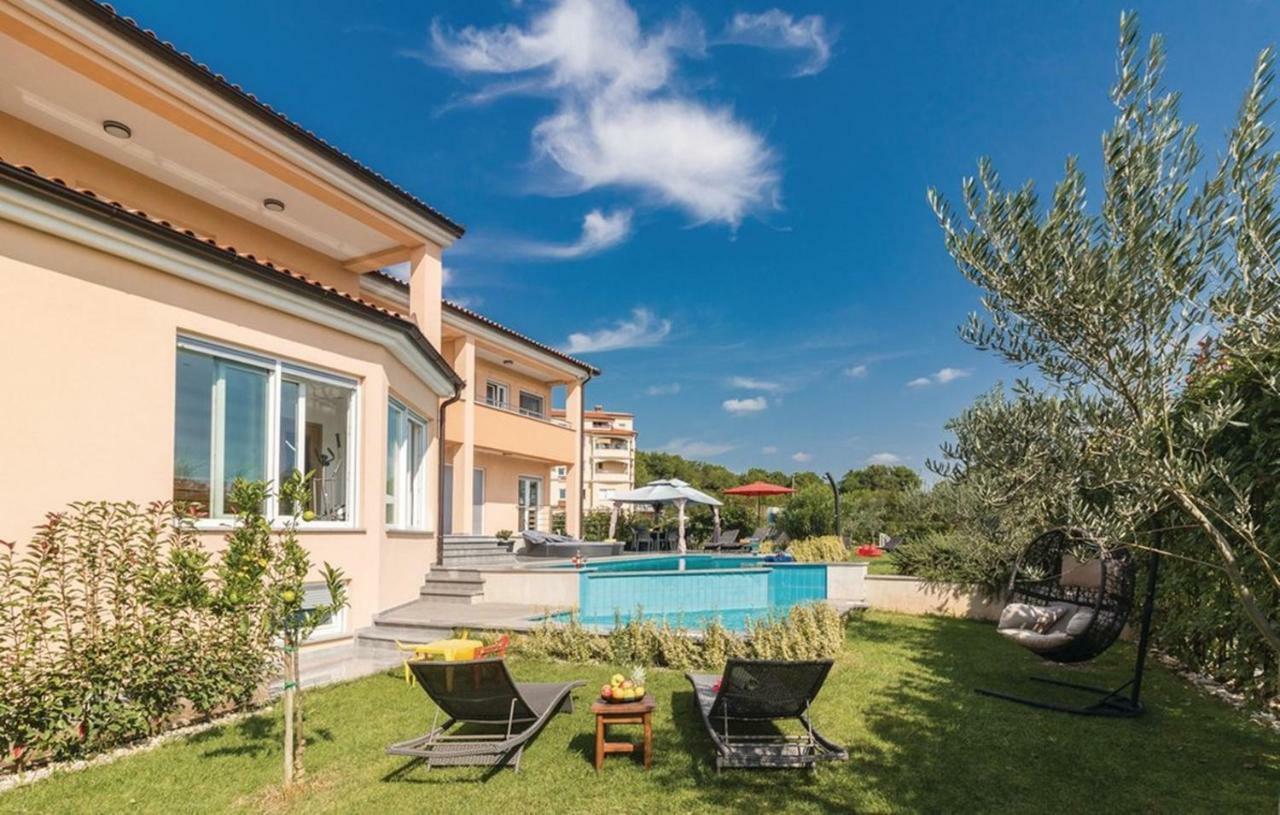 Villa Relax Pula Exterior photo